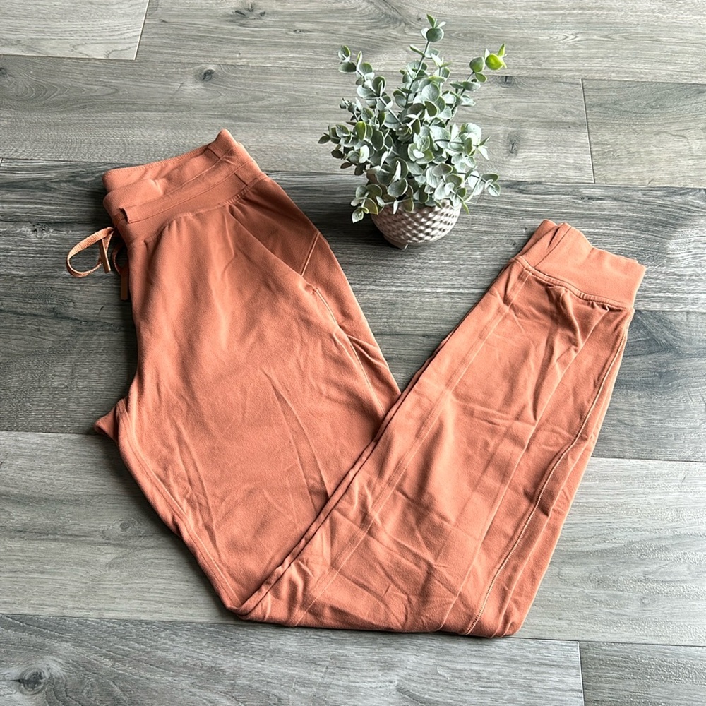 Lululemon High Waisted Ready To Rulu Jogger